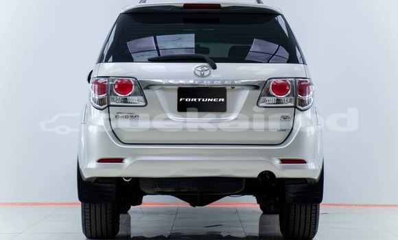 ซื้อ รถมือสอง Toyota Fortuner ขาว รถยนต์ ใน %{เมือง} ใน สมุทรสาคร ซื้อ รถมือสอง Toyota Fortuner ขาว รถยนต์ ใน %{เมือง} ใน สมุทรสาคร