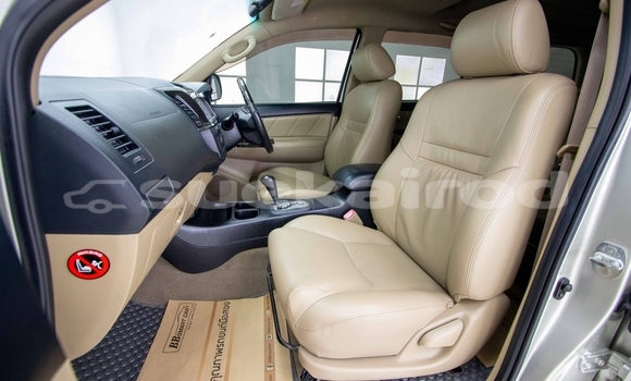 ซื้อ รถมือสอง Toyota Fortuner ขาว รถยนต์ ใน %{เมือง} ใน สมุทรสาคร ซื้อ รถมือสอง Toyota Fortuner ขาว รถยนต์ ใน %{เมือง} ใน สมุทรสาคร