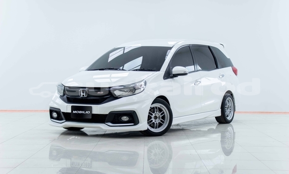 Buy Used Honda Mobilio White Car in Samut Sakhon in Samut Sakhon