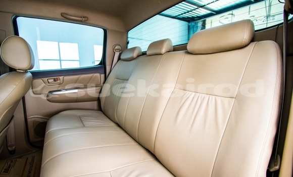 Buy Used Toyota Vigo Black Car in Samut Sakhon in Samut Sakhon Buy Used Toyota Vigo Black Car in Samut Sakhon in Samut Sakhon
