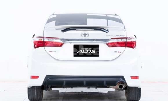 ซื้อ รถมือสอง Toyota Altis ขาว รถยนต์ ใน %{เมือง} ใน นนทบุรี ซื้อ รถมือสอง Toyota Altis ขาว รถยนต์ ใน %{เมือง} ใน นนทบุรี