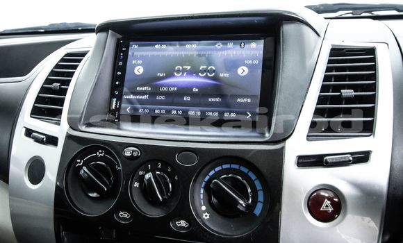 Buy Used Mitsubishi Pajero White Car in Bangkok in Bangkok Buy Used Mitsubishi Pajero White Car in Bangkok in Bangkok