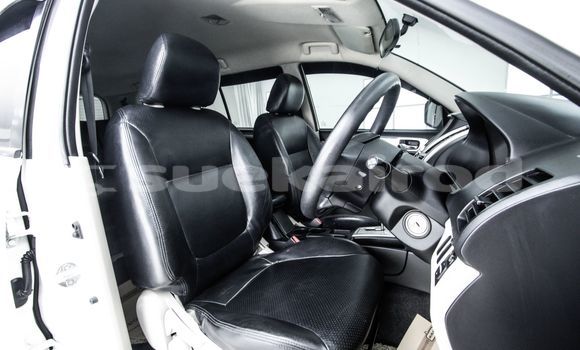 Buy Used Mitsubishi Pajero White Car in Bangkok in Bangkok Buy Used Mitsubishi Pajero White Car in Bangkok in Bangkok