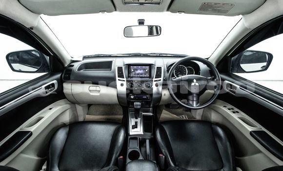 Buy Used Mitsubishi Pajero White Car in Bangkok in Bangkok Buy Used Mitsubishi Pajero White Car in Bangkok in Bangkok