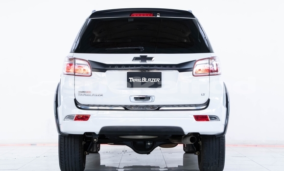 ซื้อ รถมือสอง Chevrolet TrailBlazer ขาว รถยนต์ ใน %{เมือง} ใน สมุทรสาคร ซื้อ รถมือสอง Chevrolet TrailBlazer ขาว รถยนต์ ใน %{เมือง} ใน สมุทรสาคร