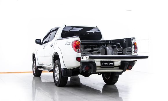 Buy Used Mitsubishi Triton White Car in Bangkok in Bangkok Buy Used Mitsubishi Triton White Car in Bangkok in Bangkok