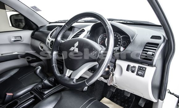 Buy Used Mitsubishi Triton White Car in Bangkok in Bangkok Buy Used Mitsubishi Triton White Car in Bangkok in Bangkok