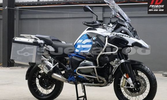 Buy Used BMW R1200GS Adventure White Bike in Bangkok in Bangkok