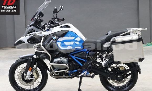 Buy Used BMW R1200GS Adventure White Bike in Bangkok in Bangkok Buy Used BMW R1200GS Adventure White Bike in Bangkok in Bangkok
