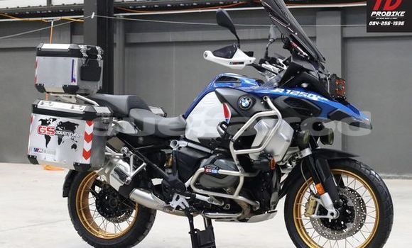 Buy Used BMW R Blue Bike in Bangkok in Bangkok