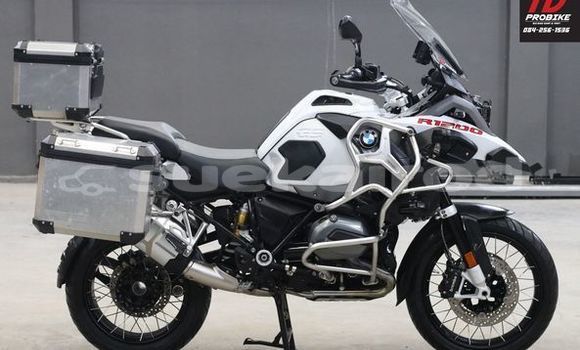 Buy Used BMW R1200GS Adventure White Bike in Bangkok in Bangkok