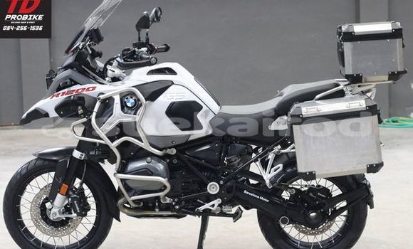 Buy Used BMW R1200GS Adventure White Bike in Bangkok in Bangkok Buy Used BMW R1200GS Adventure White Bike in Bangkok in Bangkok