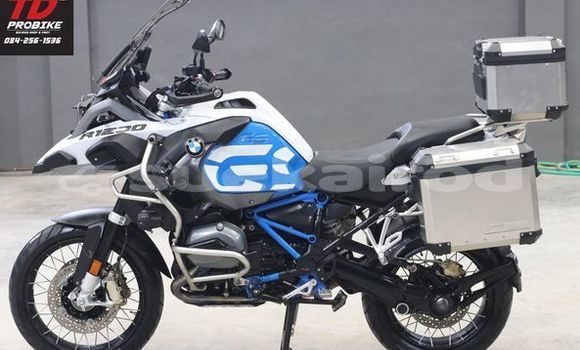 Buy Used BMW R1200GS Adventure White Bike in Bangkok in Bangkok Buy Used BMW R1200GS Adventure White Bike in Bangkok in Bangkok