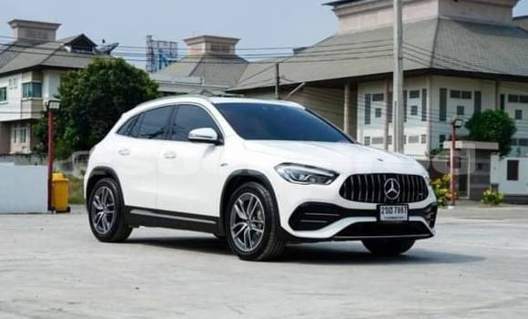 Buy Used Mercedes-Benz GLA-klasse AMG White Car in Bangkok in Bangkok Buy Used Mercedes-Benz GLA-klasse AMG White Car in Bangkok in Bangkok
