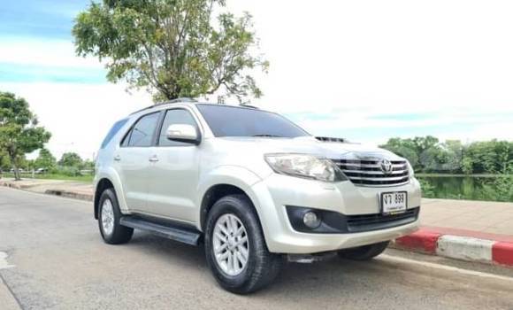 Buy Used Toyota Fortuner Silver Car in Bangkok in Bangkok Buy Used Toyota Fortuner Silver Car in Bangkok in Bangkok