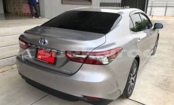 Buy Used Toyota Camry Silver Car in Bangkok in Bangkok Buy Used Toyota Camry Silver Car in Bangkok in Bangkok