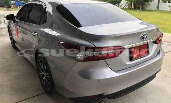 Buy Used Toyota Camry Silver Car in Bangkok in Bangkok Buy Used Toyota Camry Silver Car in Bangkok in Bangkok