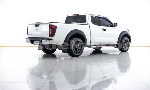 Buy Used Nissan Navara White Car in Bangkok in Bangkok Buy Used Nissan Navara White Car in Bangkok in Bangkok