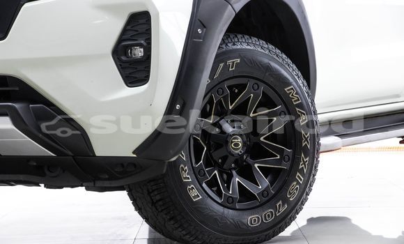 Buy Used Nissan Navara White Car in Bangkok in Bangkok Buy Used Nissan Navara White Car in Bangkok in Bangkok