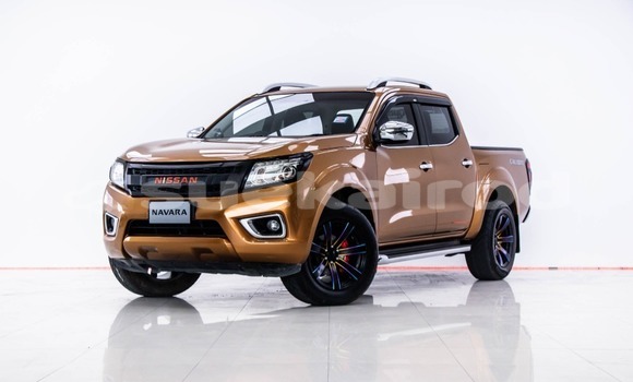 ซื้อ รถมือสอง Nissan Navara Calibre อื่น ๆ รถยนต์ ใน %{เมือง} ใน กรุงเทพมหานคร