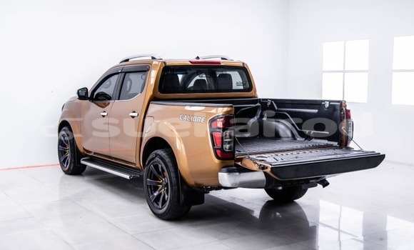 Buy Used Nissan Navara Calibre Other Car in Bangkok in Bangkok Buy Used Nissan Navara Calibre Other Car in Bangkok in Bangkok