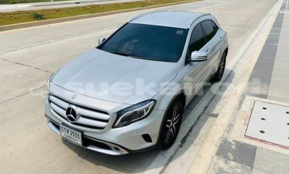 ซื้อ รถมือสอง Mercedes-Benz GLA-klasse อื่น ๆ รถยนต์ ใน %{เมือง} ใน กรุงเทพมหานคร