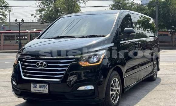 Buy Used Hyundai H1 Black Car in Bangkok in Bangkok