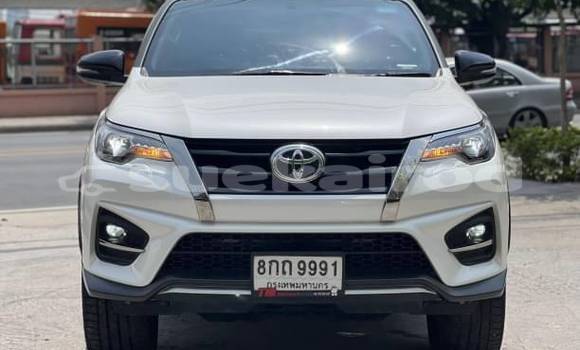 Buy Used Toyota Fortuner White Car in Bangkok in Bangkok Buy Used Toyota Fortuner White Car in Bangkok in Bangkok