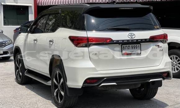 Buy Used Toyota Fortuner White Car in Bangkok in Bangkok Buy Used Toyota Fortuner White Car in Bangkok in Bangkok