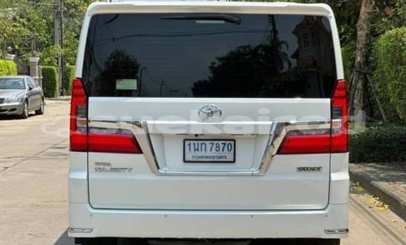 ซื้อ รถมือสอง Toyota Crown Majesta ขาว รถยนต์ ใน %{เมือง} ใน กรุงเทพมหานคร ซื้อ รถมือสอง Toyota Crown Majesta ขาว รถยนต์ ใน %{เมือง} ใน กรุงเทพมหานคร