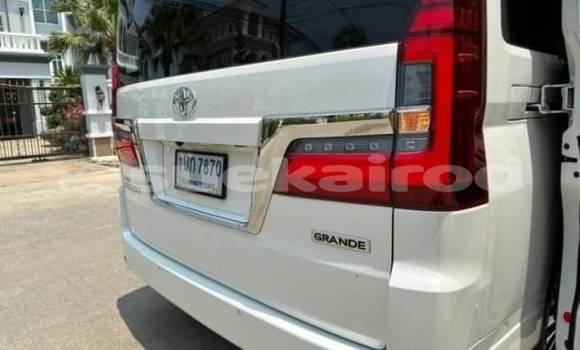 ซื้อ รถมือสอง Toyota Crown Majesta ขาว รถยนต์ ใน %{เมือง} ใน กรุงเทพมหานคร ซื้อ รถมือสอง Toyota Crown Majesta ขาว รถยนต์ ใน %{เมือง} ใน กรุงเทพมหานคร