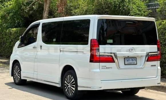 ซื้อ รถมือสอง Toyota Crown Majesta ขาว รถยนต์ ใน %{เมือง} ใน กรุงเทพมหานคร ซื้อ รถมือสอง Toyota Crown Majesta ขาว รถยนต์ ใน %{เมือง} ใน กรุงเทพมหานคร