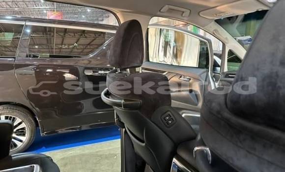 Buy Used Toyota Alphard White Car in Bangkok in Bangkok Buy Used Toyota Alphard White Car in Bangkok in Bangkok