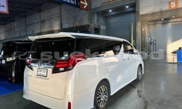 Buy Used Toyota Alphard White Car in Bangkok in Bangkok Buy Used Toyota Alphard White Car in Bangkok in Bangkok