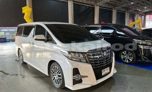 Buy Used Toyota Alphard White Car in Bangkok in Bangkok Buy Used Toyota Alphard White Car in Bangkok in Bangkok
