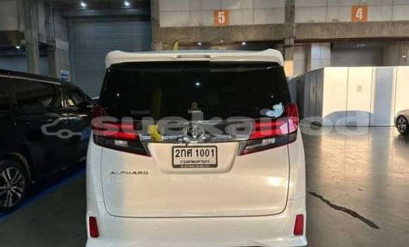 Buy Used Toyota Alphard White Car in Bangkok in Bangkok Buy Used Toyota Alphard White Car in Bangkok in Bangkok