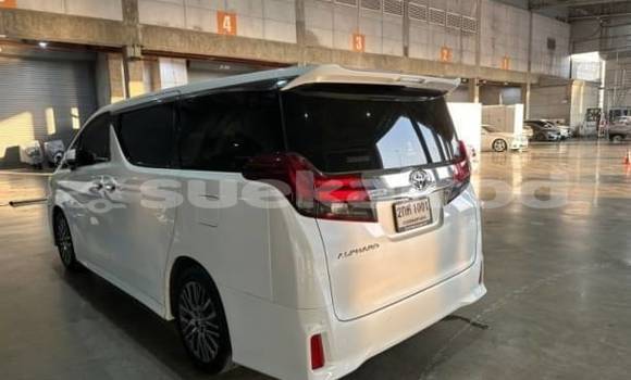Buy Used Toyota Alphard White Car in Bangkok in Bangkok Buy Used Toyota Alphard White Car in Bangkok in Bangkok
