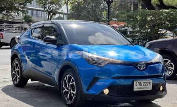 ซื้อ รถมือสอง Toyota C-HR สีน้ำเงิน รถยนต์ ใน %{เมือง} ใน กรุงเทพมหานคร ซื้อ รถมือสอง Toyota C-HR สีน้ำเงิน รถยนต์ ใน %{เมือง} ใน กรุงเทพมหานคร