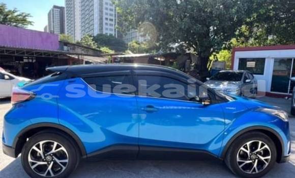ซื้อ รถมือสอง Toyota C-HR สีน้ำเงิน รถยนต์ ใน %{เมือง} ใน กรุงเทพมหานคร ซื้อ รถมือสอง Toyota C-HR สีน้ำเงิน รถยนต์ ใน %{เมือง} ใน กรุงเทพมหานคร