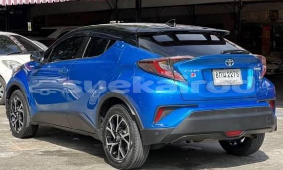ซื้อ รถมือสอง Toyota C-HR สีน้ำเงิน รถยนต์ ใน %{เมือง} ใน กรุงเทพมหานคร ซื้อ รถมือสอง Toyota C-HR สีน้ำเงิน รถยนต์ ใน %{เมือง} ใน กรุงเทพมหานคร