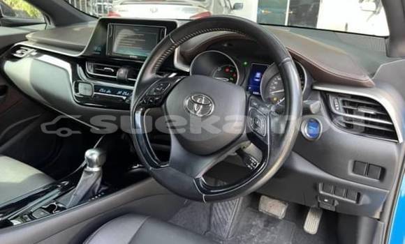 ซื้อ รถมือสอง Toyota C-HR สีน้ำเงิน รถยนต์ ใน %{เมือง} ใน กรุงเทพมหานคร ซื้อ รถมือสอง Toyota C-HR สีน้ำเงิน รถยนต์ ใน %{เมือง} ใน กรุงเทพมหานคร