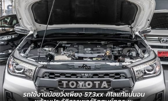 Buy Used Toyota Hiluxe Revo Silver Car in Bangkok in Bangkok Buy Used Toyota Hiluxe Revo Silver Car in Bangkok in Bangkok