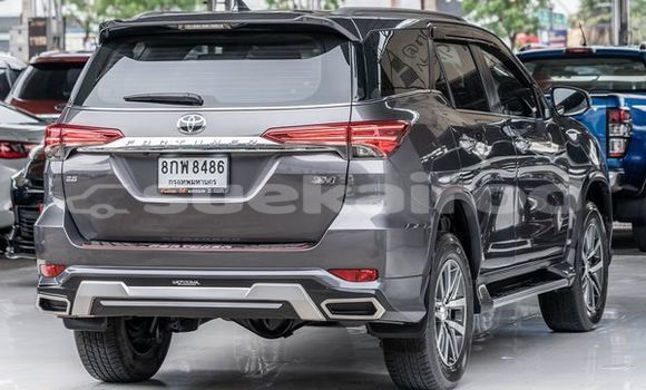 ซื้อ รถมือสอง Toyota Fortuner เงิน รถยนต์ ใน %{เมือง} ใน กรุงเทพมหานคร ซื้อ รถมือสอง Toyota Fortuner เงิน รถยนต์ ใน %{เมือง} ใน กรุงเทพมหานคร