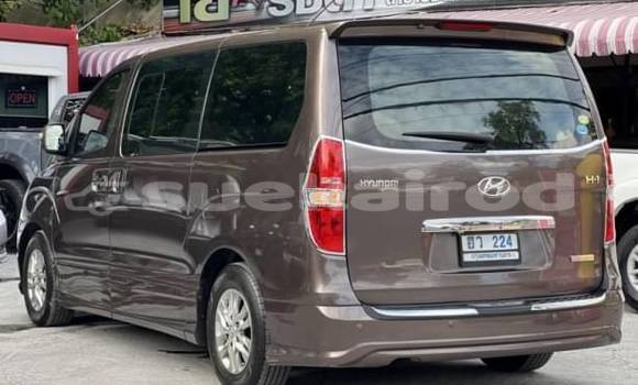 ซื้อ รถมือสอง Hyundai H1 สีน้ำตาล รถยนต์ ใน %{เมือง} ใน กรุงเทพมหานคร ซื้อ รถมือสอง Hyundai H1 สีน้ำตาล รถยนต์ ใน %{เมือง} ใน กรุงเทพมหานคร