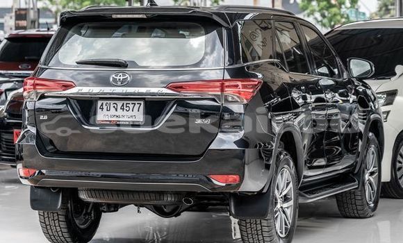 ซื้อ รถมือสอง Toyota Fortuner สีดำ รถยนต์ ใน %{เมือง} ใน กรุงเทพมหานคร ซื้อ รถมือสอง Toyota Fortuner สีดำ รถยนต์ ใน %{เมือง} ใน กรุงเทพมหานคร