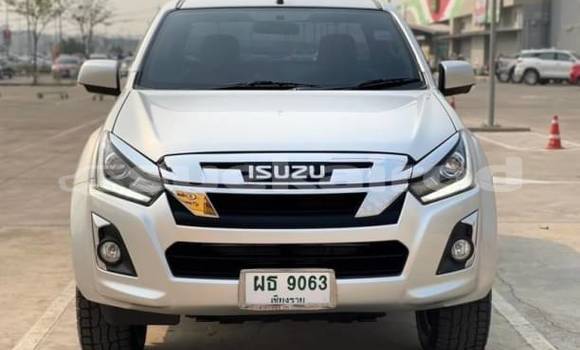 Buy Used Toyota Hiluxe Revo Silver Car in Bangkok in Bangkok Buy Used Toyota Hiluxe Revo Silver Car in Bangkok in Bangkok