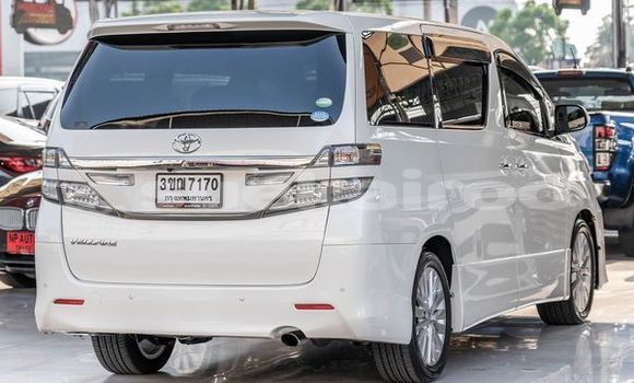 ซื้อ รถมือสอง Toyota Vellfire ขาว รถยนต์ ใน %{เมือง} ใน กรุงเทพมหานคร ซื้อ รถมือสอง Toyota Vellfire ขาว รถยนต์ ใน %{เมือง} ใน กรุงเทพมหานคร