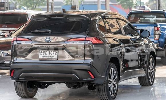 ซื้อ รถมือสอง Toyota Corolla Cross สีน้ำตาล รถยนต์ ใน %{เมือง} ใน กรุงเทพมหานคร ซื้อ รถมือสอง Toyota Corolla Cross สีน้ำตาล รถยนต์ ใน %{เมือง} ใน กรุงเทพมหานคร