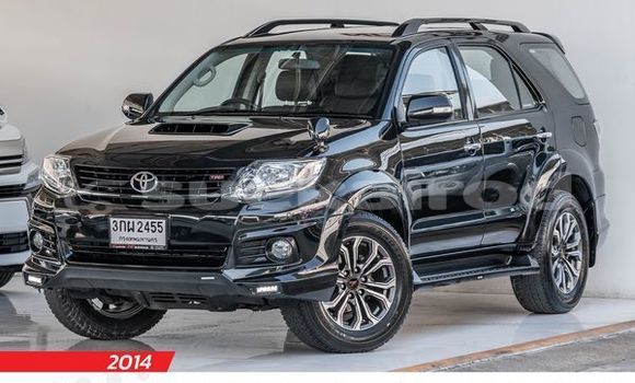 Buy Used Toyota Fortuner Black Car in Bangkok in Bangkok