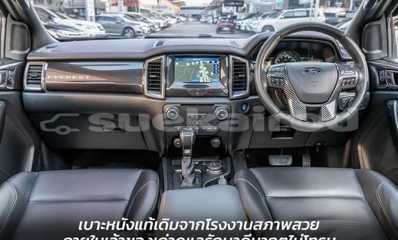 Buy Used Ford Everest Red Car in Bangkok in Bangkok Buy Used Ford Everest Red Car in Bangkok in Bangkok